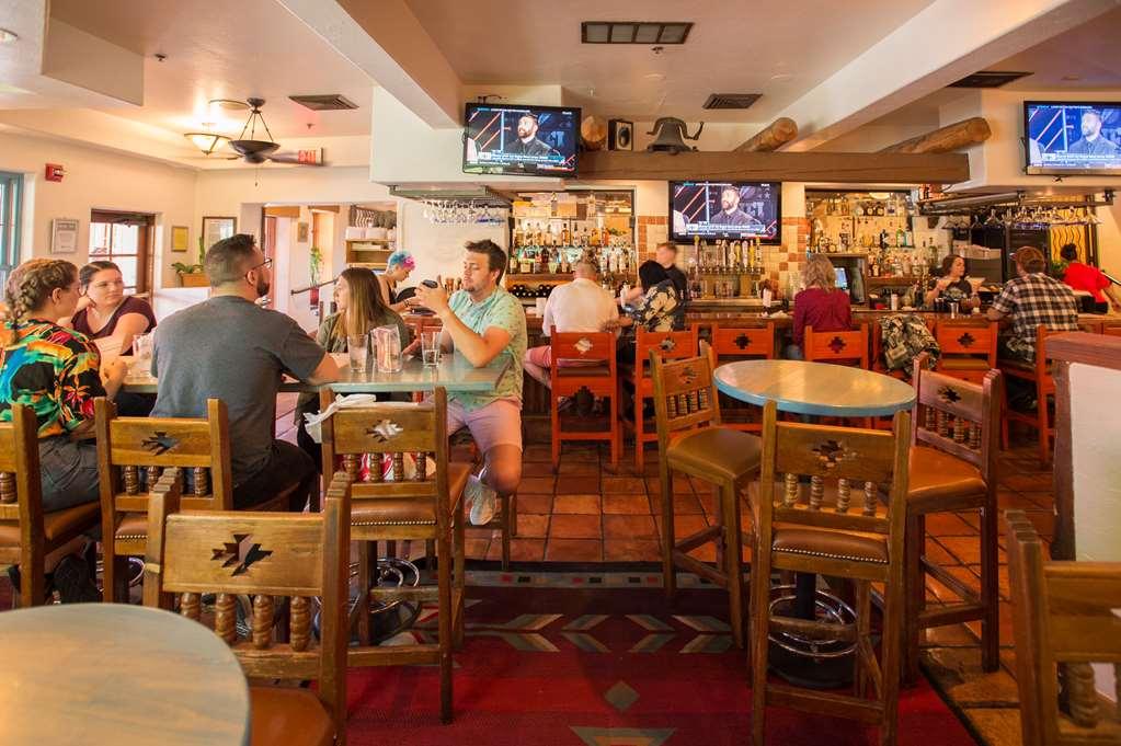 Table Mountain Inn Голден Ресторан фото